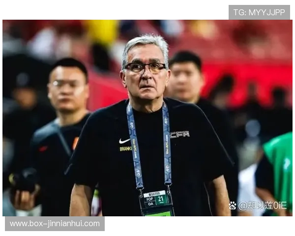 国足球星转会风云揭秘 揭开新赛季顶级球员动向与背后故事 国足球星转会风云揭秘 揭开新赛季顶级球员动向与背后故事